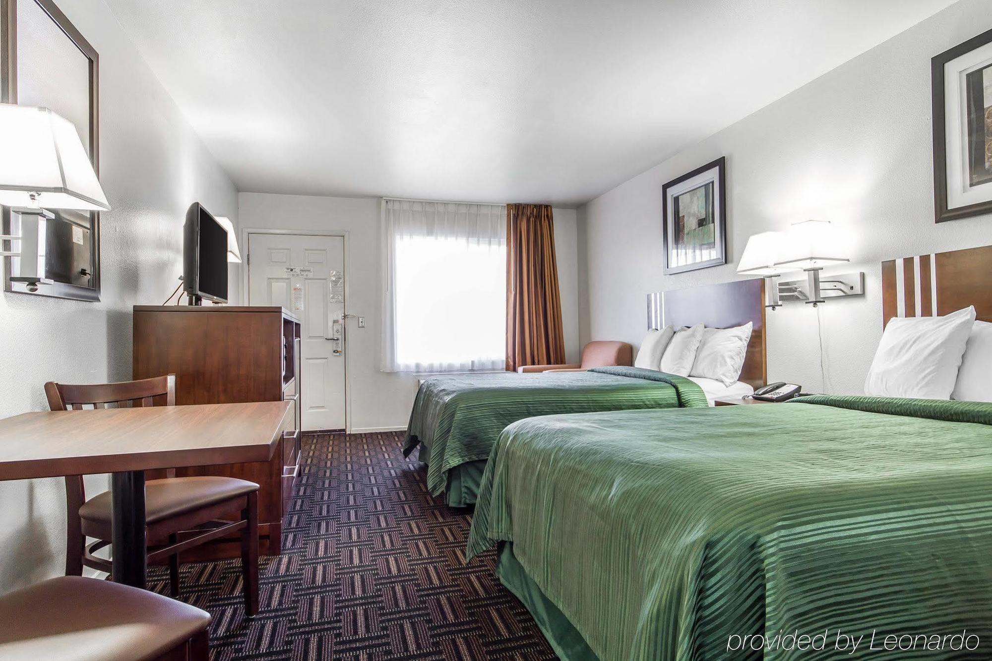 Quality Inn Fresno Near University Exterior foto