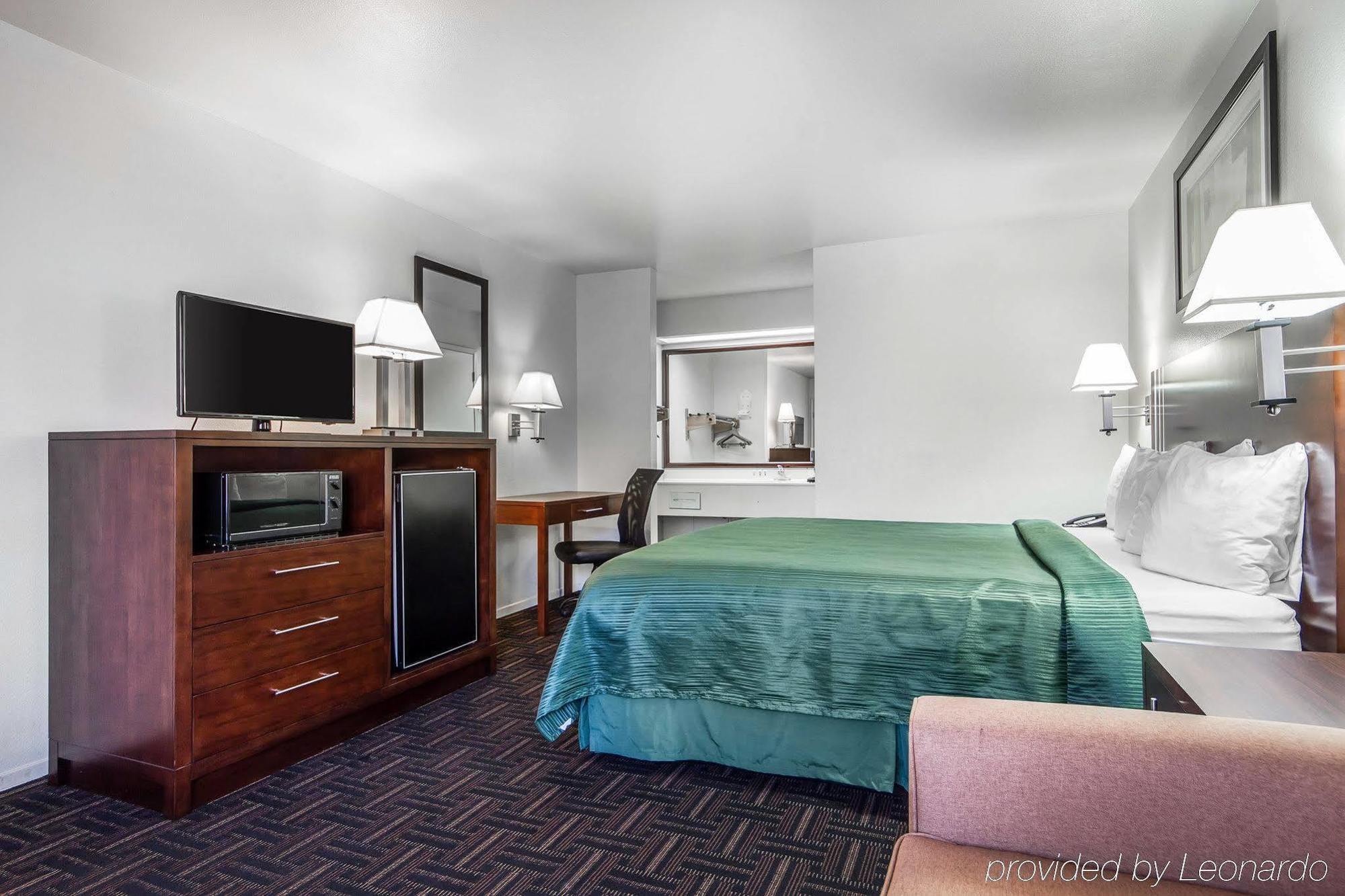 Quality Inn Fresno Near University Exterior foto