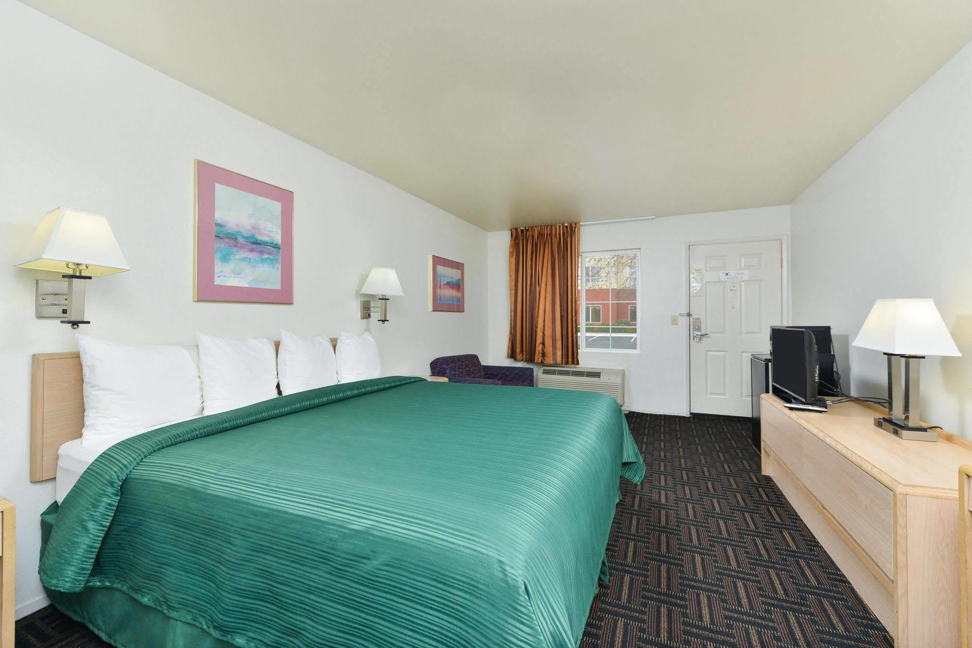 Quality Inn Fresno Near University Exterior foto