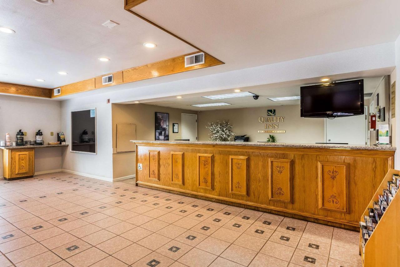 Quality Inn Fresno Near University Exterior foto